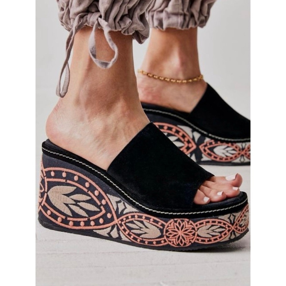Black and Pink Platform Wedge Sandals